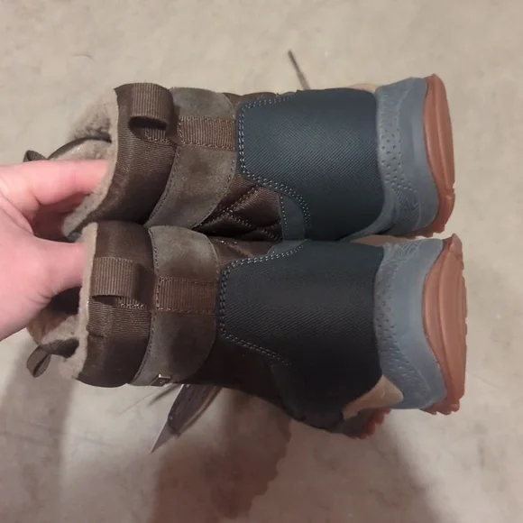 Womens Snow/ Hiking Boots - Picture 7 of 9